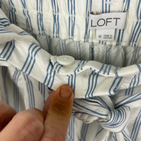 LOFT White Blue Striped Paperbag Shorts High Waist Medium - Picture 10 of 11